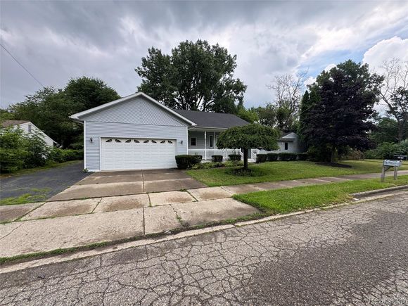 565 Highland Avenue