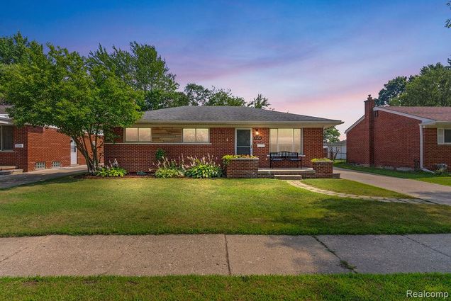 4588 Fenwick Drive