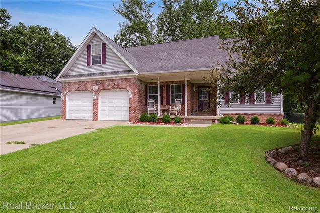 4413 Spring Meadows Court Burton, MI House Active - Photo 1 of 37. Opens carousel modal