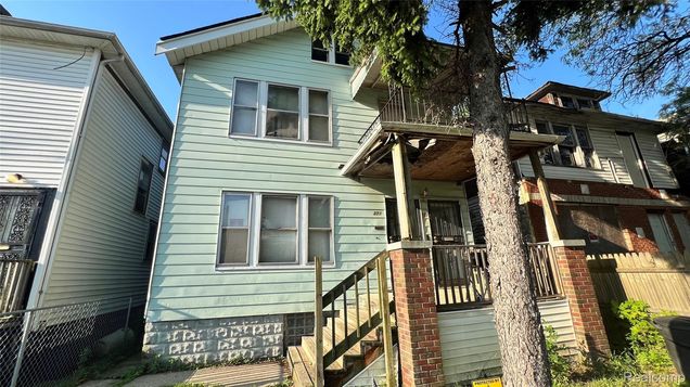 371 Puritan Street