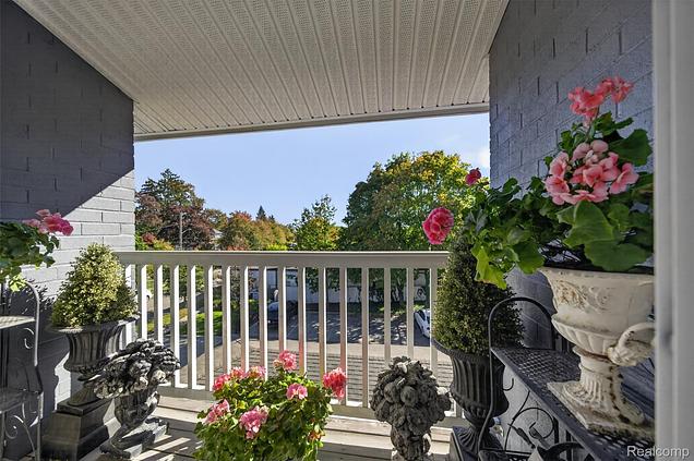662 Purdy St #318, Birmingham, MI 48009 | MLS# 20261084379