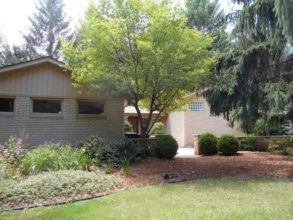 1127 Kingsview Avenue RochesterHills, MI House Sold - Photo 1 of 1. Opens carousel modal