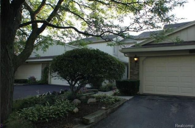 917 Golfview Court Unit 30 RochesterHills, MI Condo Sold - Photo 1 of 1. Opens carousel modal