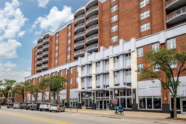 411 S Old Woodward Ave Unit 605 Unit 605 Birmingham, MI Condo Sold - Photo 1 of 1. Opens carousel modal