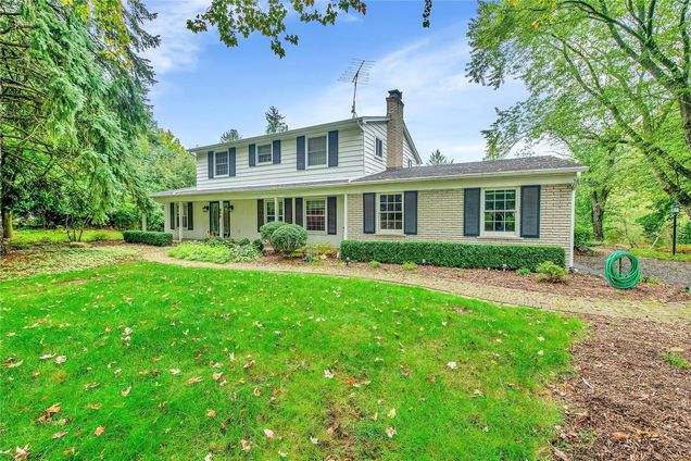 850 Viewland Drive RochesterHills, MI House Sold - Photo 1 of 1. Opens carousel modal