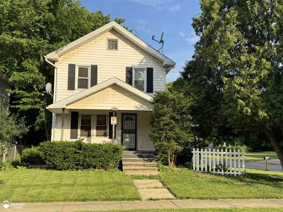 870 Tacken Street Flint, MI House Active - Photo 1 of 2. Opens carousel modal