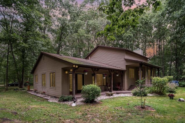3604 E Eight Mile Road