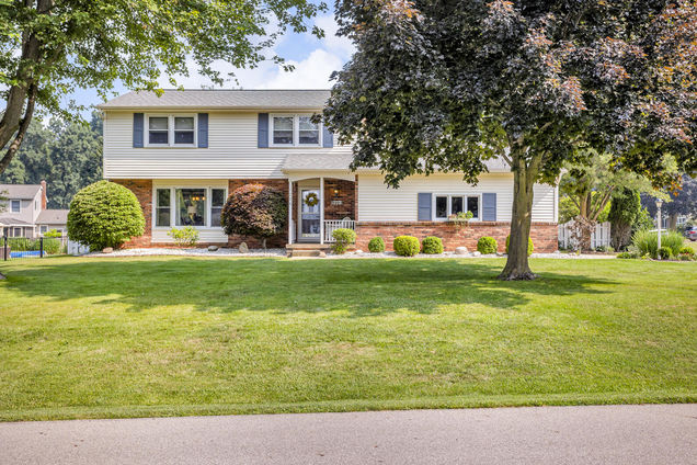 1204 Winston Drive