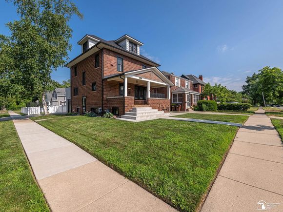 525 Godfroy Avenue Monroe, MI House Active - Photo 1 of 36. Opens carousel modal