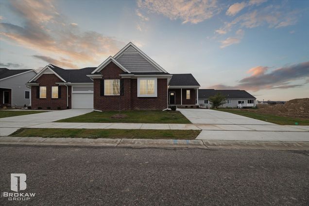 1421 Luxington Drive