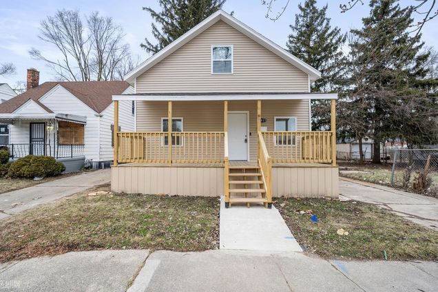 15825 Eastburn Street Detroit, MI House Active - Photo 1 of 18. Opens carousel modal