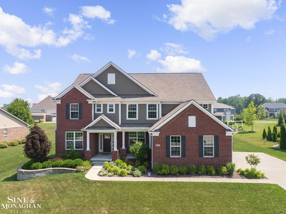 3510 Kingsdale Blvd Boulevard LakeOrion, MI House Active - Photo 1 of 55. Opens carousel modal