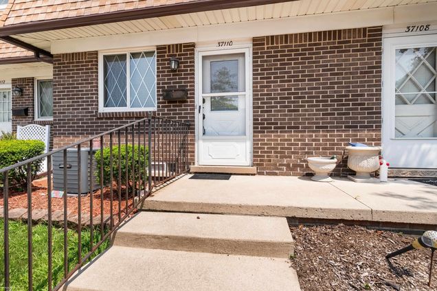 37110 S Aragona Drive ClintonTownship, MI Condo Active - Photo 1 of 25. Opens carousel modal
