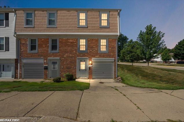 37680 Charter Oaks Blvd Boulevard ClintonTownship, MI Condo Active - Photo 1 of 74. Opens carousel modal