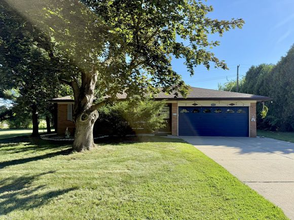 18908 Monica Drive ClintonTownship, MI House Active - Photo 1 of 42. Opens carousel modal