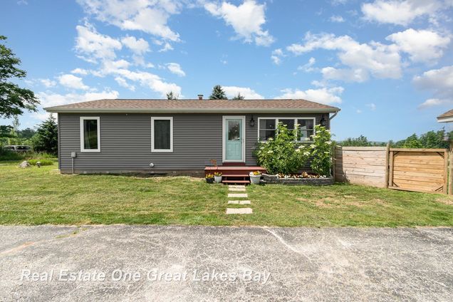 1462 Mcgregor Road