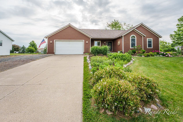 836 Eagle Ridge Drive