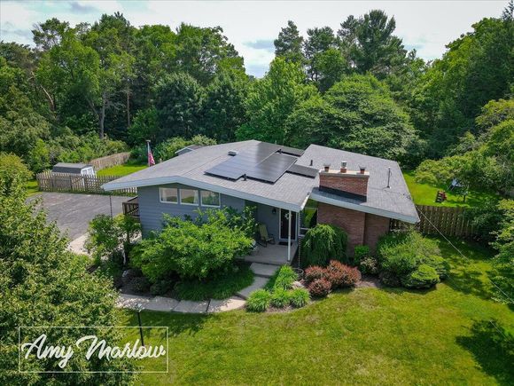 708 Magnolia Court