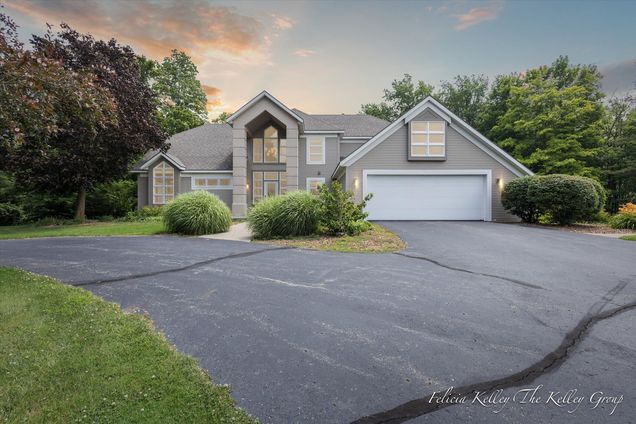 8757 Thome Drive