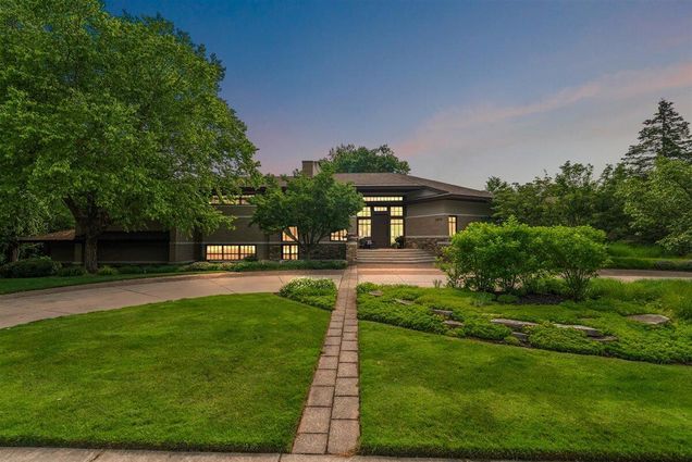 1878 Watermark Drive SE GrandRapids, MI House Active - Photo 1 of 83. Opens carousel modal