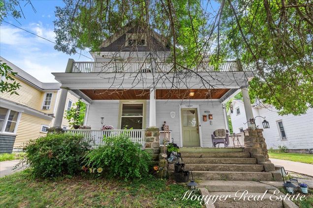 320 Charles Avenue SE GrandRapids, MI Multifamily Active - Photo 1 of 39. Opens carousel modal
