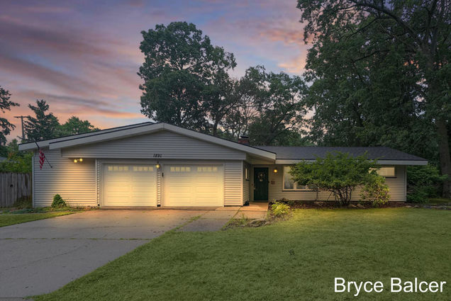 1891 Crestwood Lane Muskegon, MI House Active - Photo 1 of 31. Opens carousel modal