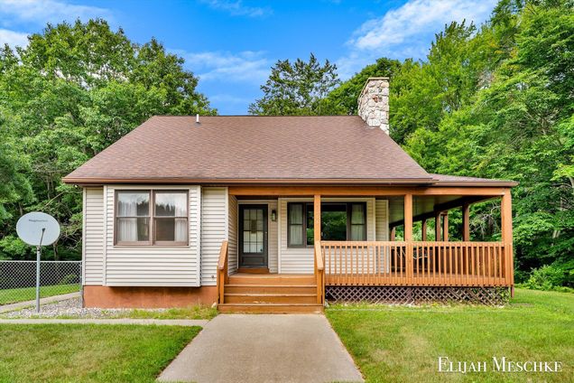 17398 Meceola Road Hersey, MI House Active - Photo 1 of 39. Opens carousel modal