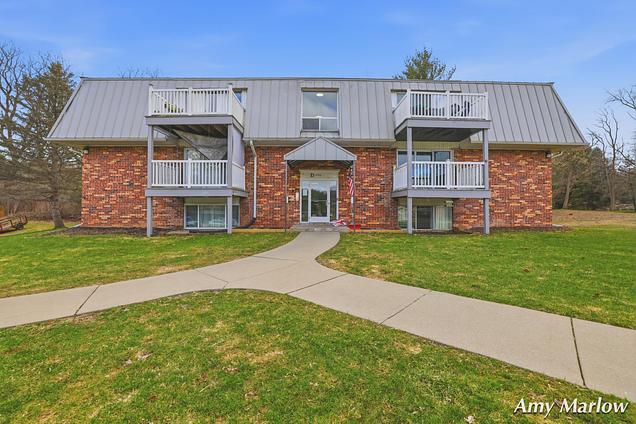 6716 Cascade Rd SE #39, Cascade Twp, MI 49546 | Estately 🧡 | MLS ...