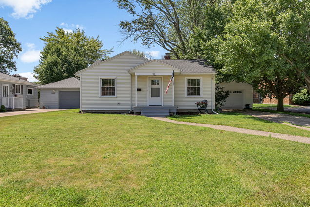 1200 Orchard Avenue