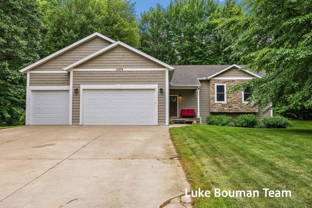 13274 Stoneway Court