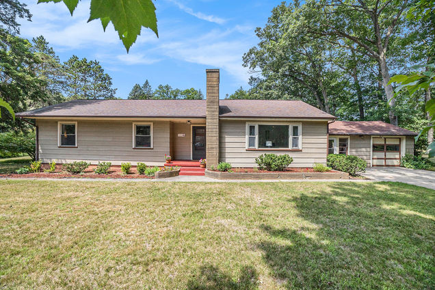 8539 Mohawk Court