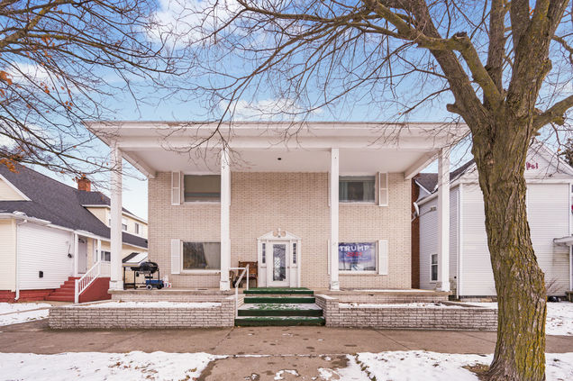 117 S Warren Avenue BigRapids, MI Multifamily Active - Photo 1 of 31. Opens carousel modal