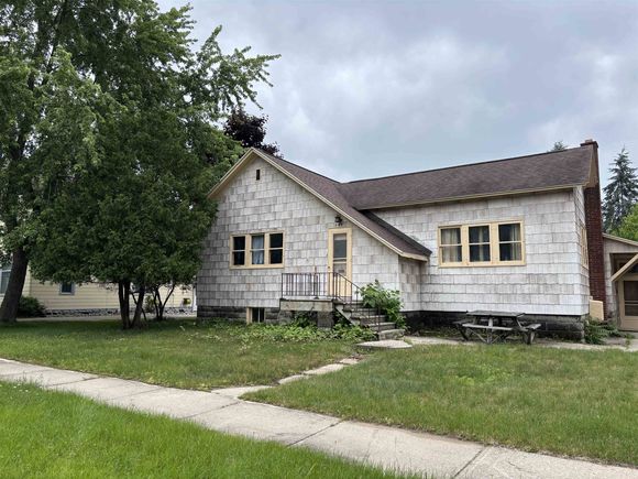 409 W State Street EastTawas, MI House Active - Photo 1 of 18. Opens carousel modal