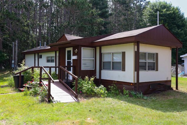 3125 Meadow Woods Drive