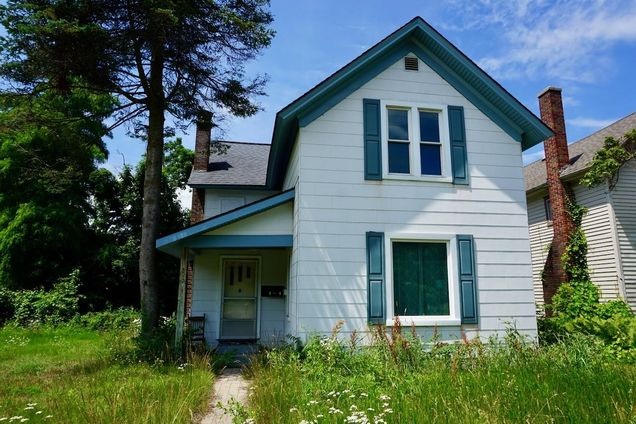 204 S Division Street TraverseCity, MI Multifamily Active - Photo 1 of 26. Opens carousel modal
