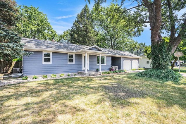 6880 Kay Boer Drive Jenison, MI House Active - Photo 1 of 26. Opens carousel modal