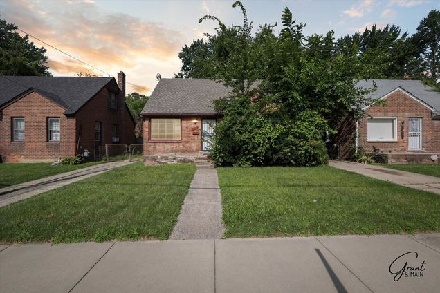 19401 Grandview Street Detroit, MI House Active - Photo 1 of 16. Opens carousel modal