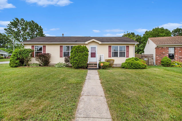 15080 Woodmont Court Romulus, MI House Contingent - Photo 1 of 28. Opens carousel modal