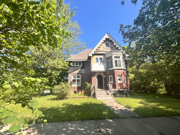205 Alger Street