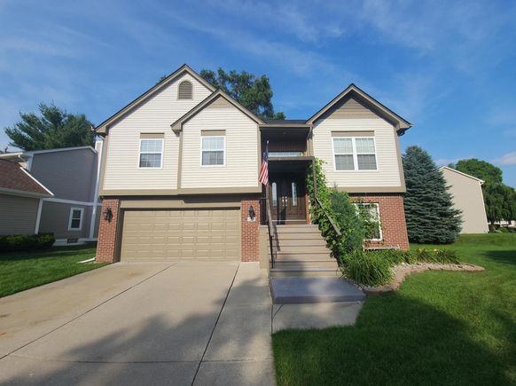 1384 Pond View Court