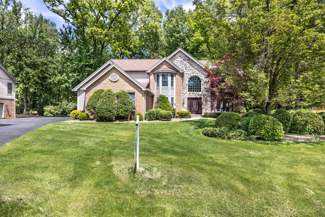 5521 Lohr Lake Drive AnnArbor, MI House Active - Photo 1 of 60. Opens carousel modal