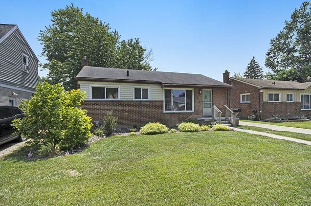 33647 Kathryn Street GardenCity, MI House Active - Photo 1 of 21. Opens carousel modal