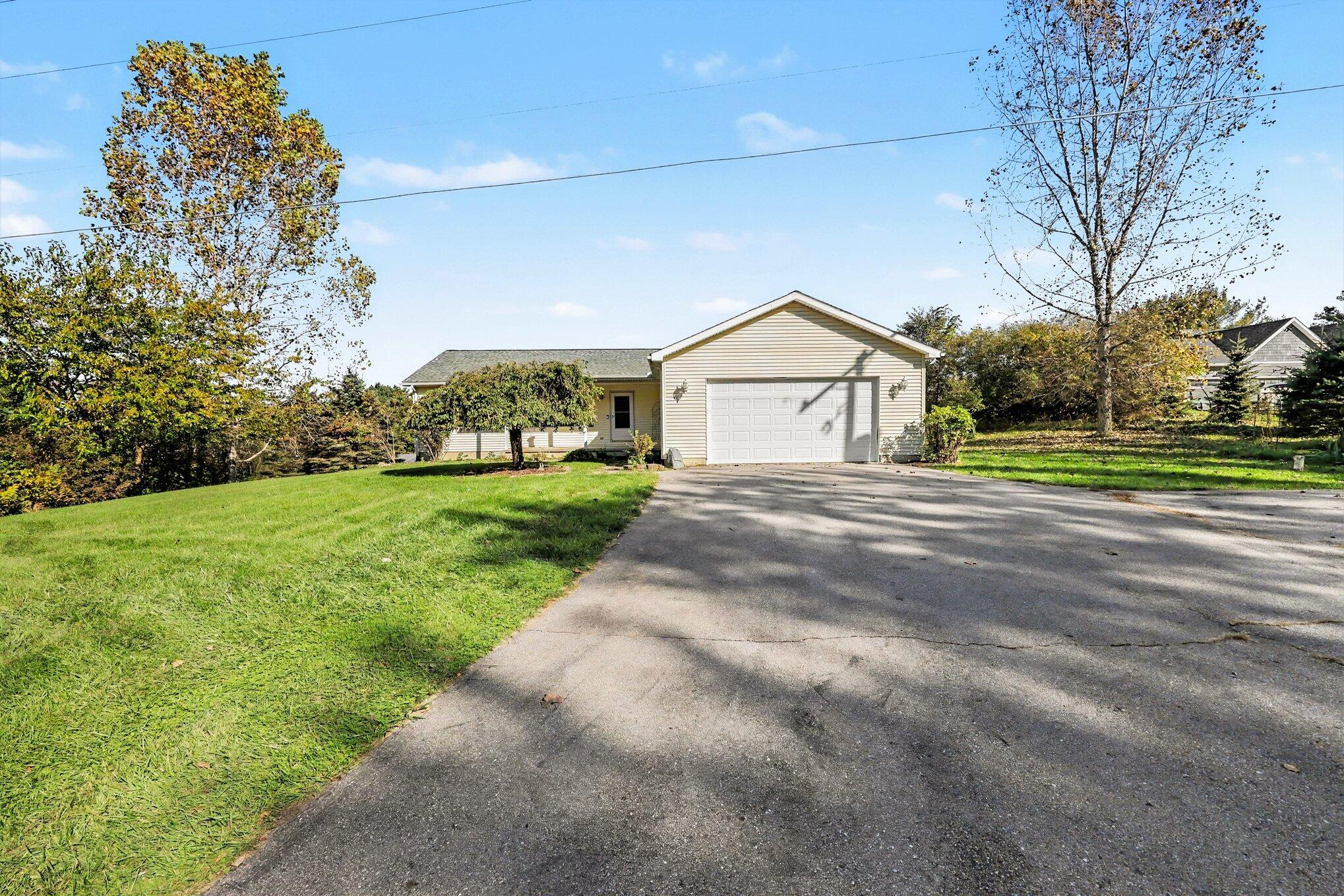 6085 Conway Rd, Chelsea, MI 48118 | MLS# 81026054475