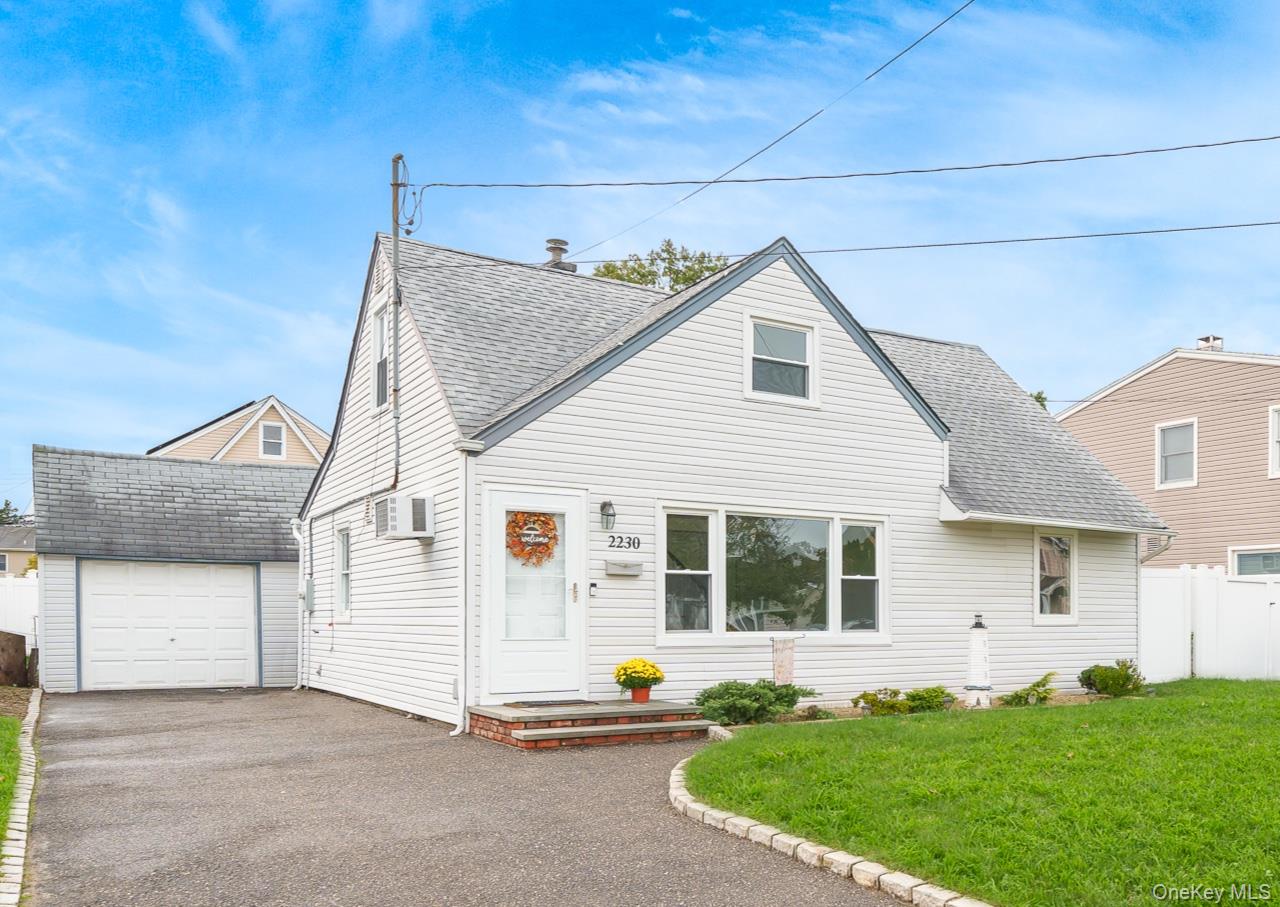 2230 Beech St, Wantagh, NY 11793 | MLS# 1055275