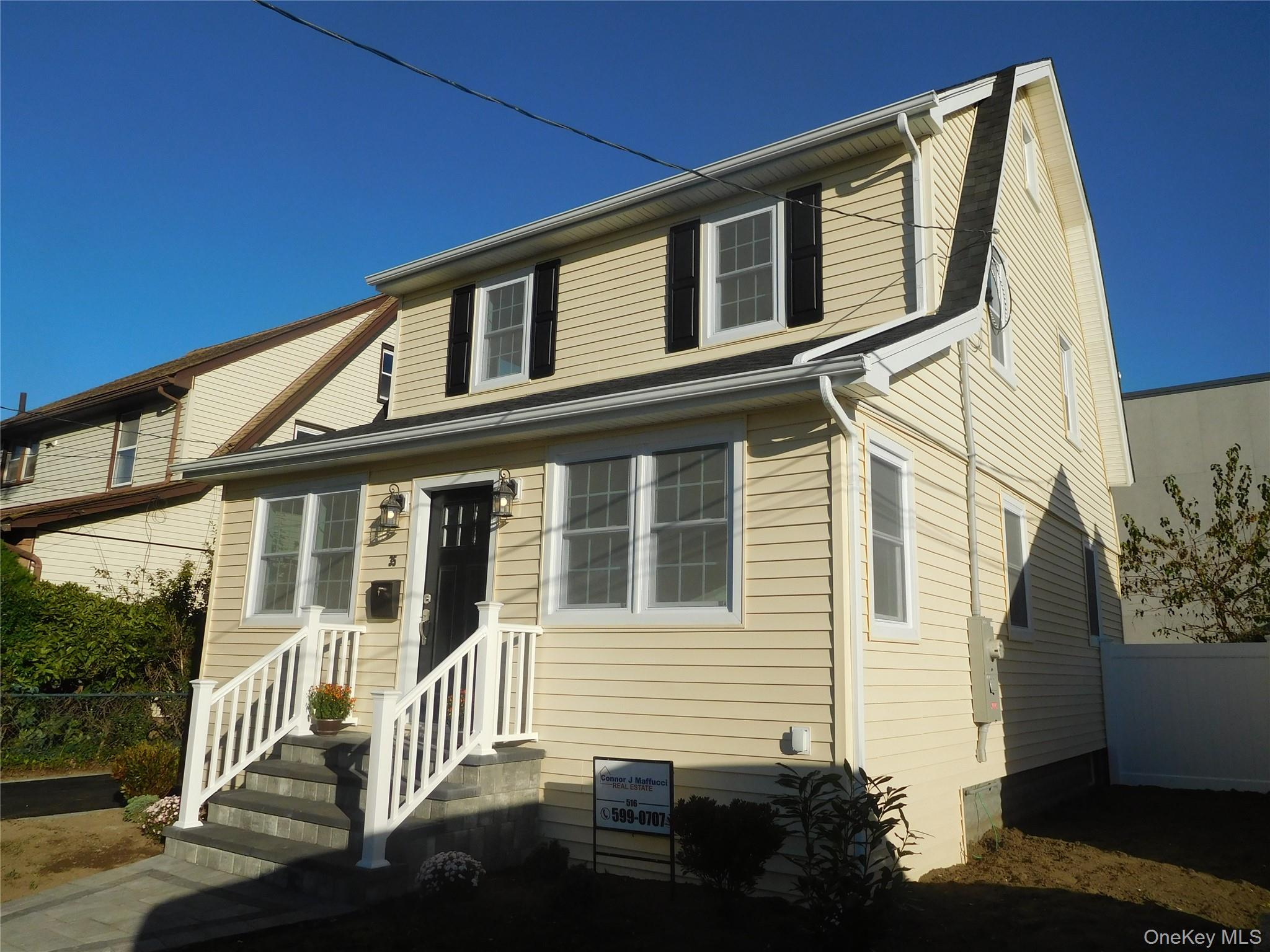 Fairview Window Ceiling 35 Fairview Ave, Oceanside, NY 11572 | MLS# 1059851