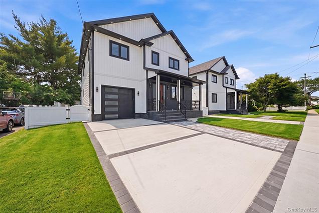 Stream Foot 24 Surrey Ln, Valley Stream, NY 11580 | MLS# 1065807
