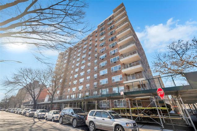 89 00 170th Street Unit 3K
