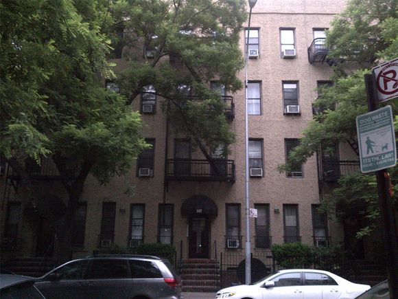 337 E 85 Street Unit 4A New York (Manhattan), NY Apartment Active - Photo 1 of 14. Opens carousel modal