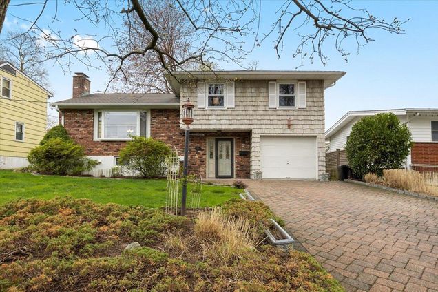 29 Mohawk Road Yonkers, NY House Sold - Photo 1 of 1. Opens carousel modal