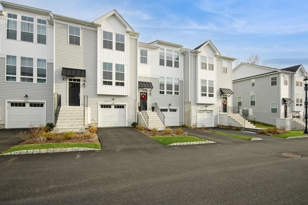 3521 Bennington Drive Fishkill, NY Townhouse Sold - Photo 1 of 1. Opens carousel modal